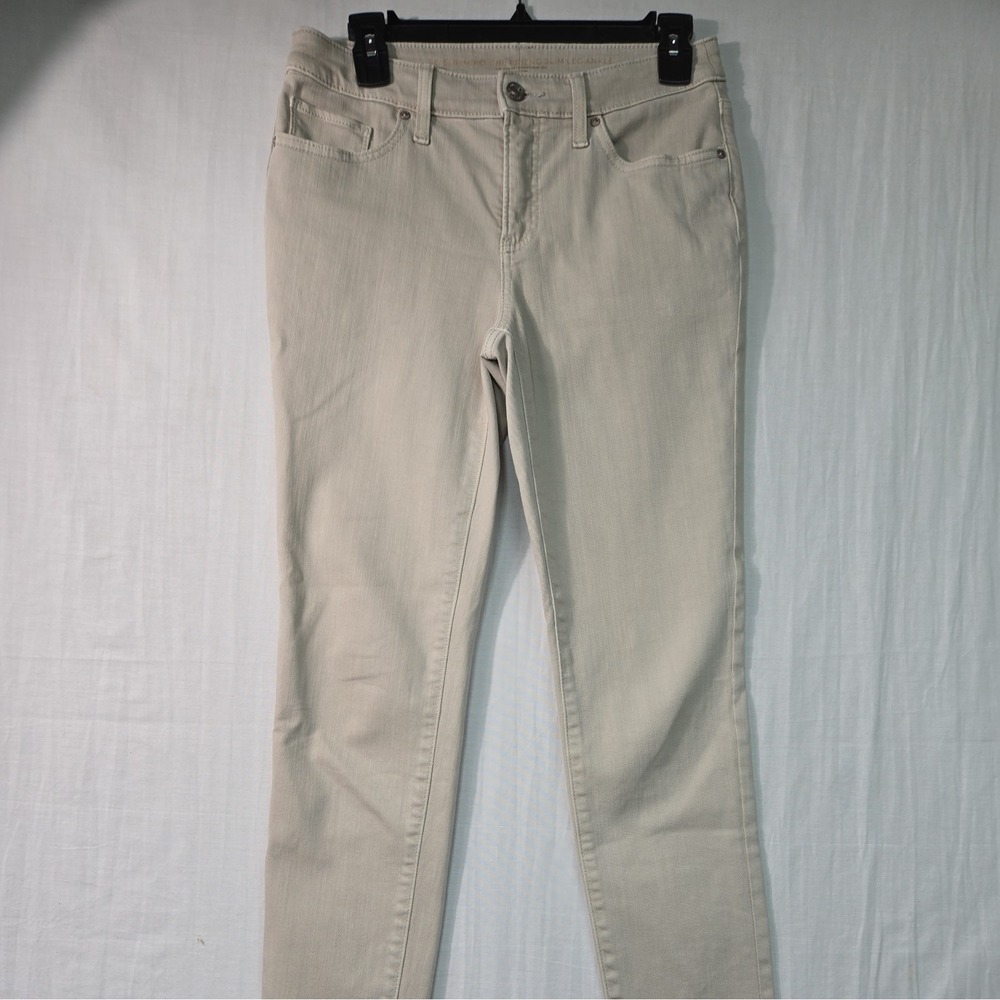 Chico's Beige So Slimming Girlfriend Slim Leg Ankle Pants 00R US 2R Stretch